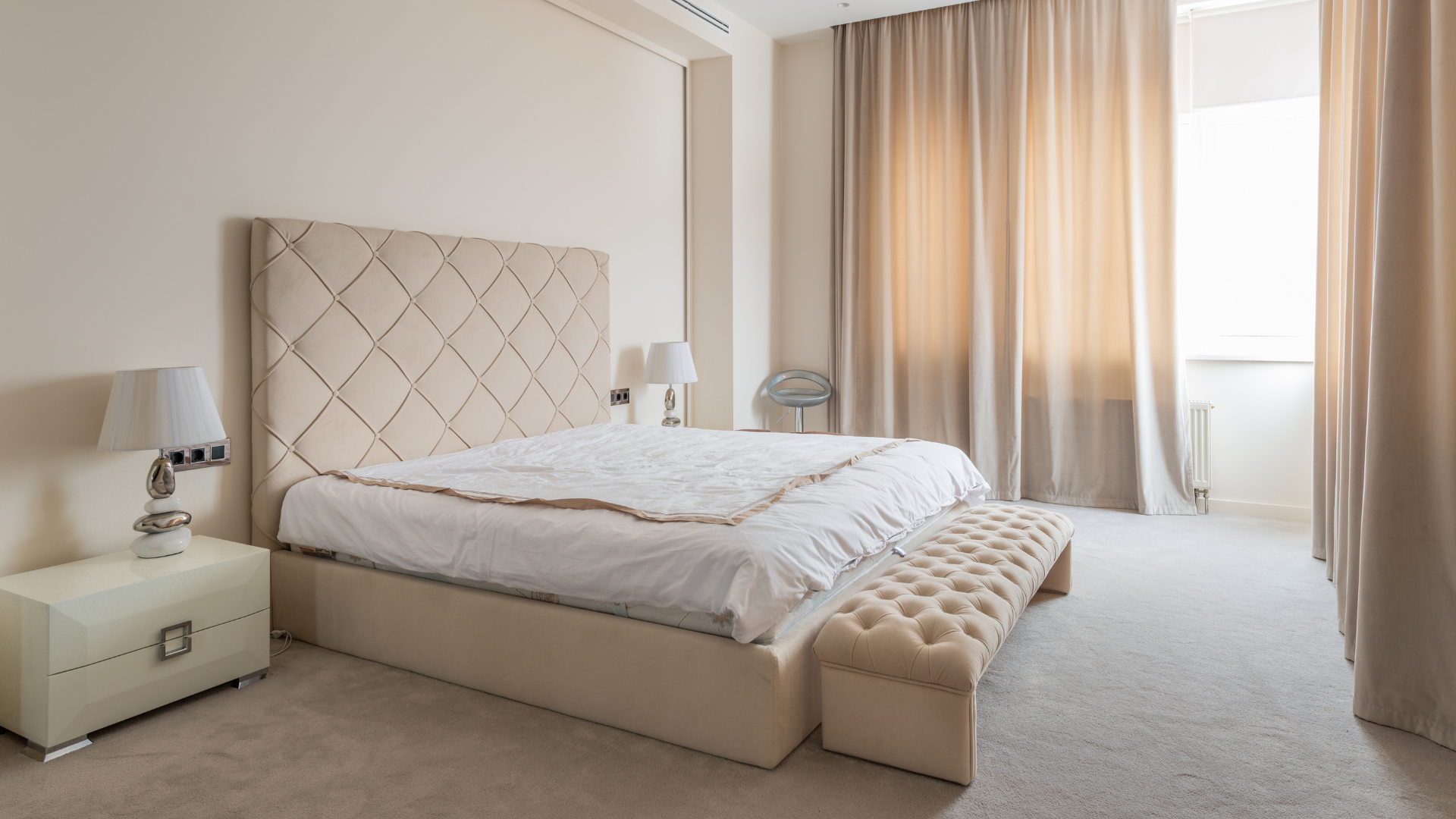 Ottoman in Bedroom: A Stylish and Practical Addition